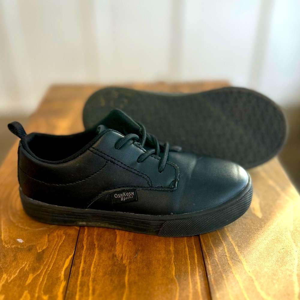 Oshkosh B’gosh size 9t